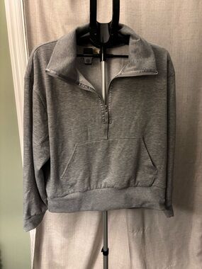 Earth Yoga Light Gray Half-Zip Pullover Sweater